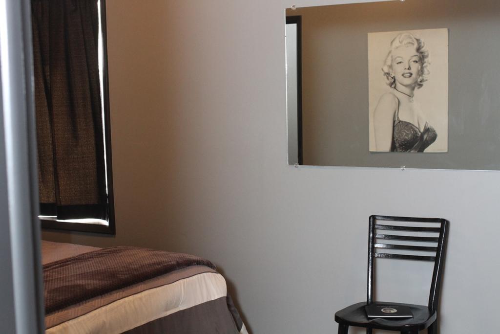 Lux Rooms Wallace Ngoại thất bức ảnh